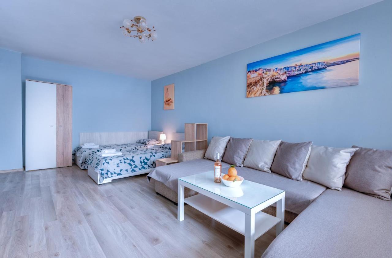 Daisy - 3 Room And Kitchen Apartment In Lazur Burgas City Exterior foto