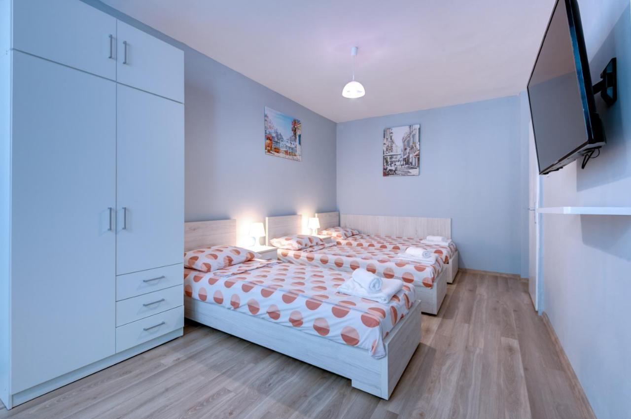 Daisy - 3 Room And Kitchen Apartment In Lazur Burgas City Exterior foto